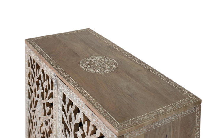 GINER Y COLOMER Mueble Auxiliar de Madera de Mango Tallado a Mano con Puertas y Estante